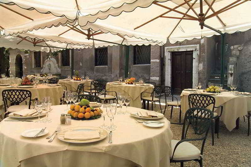 The Church Village روما المظهر الخارجي الصورة